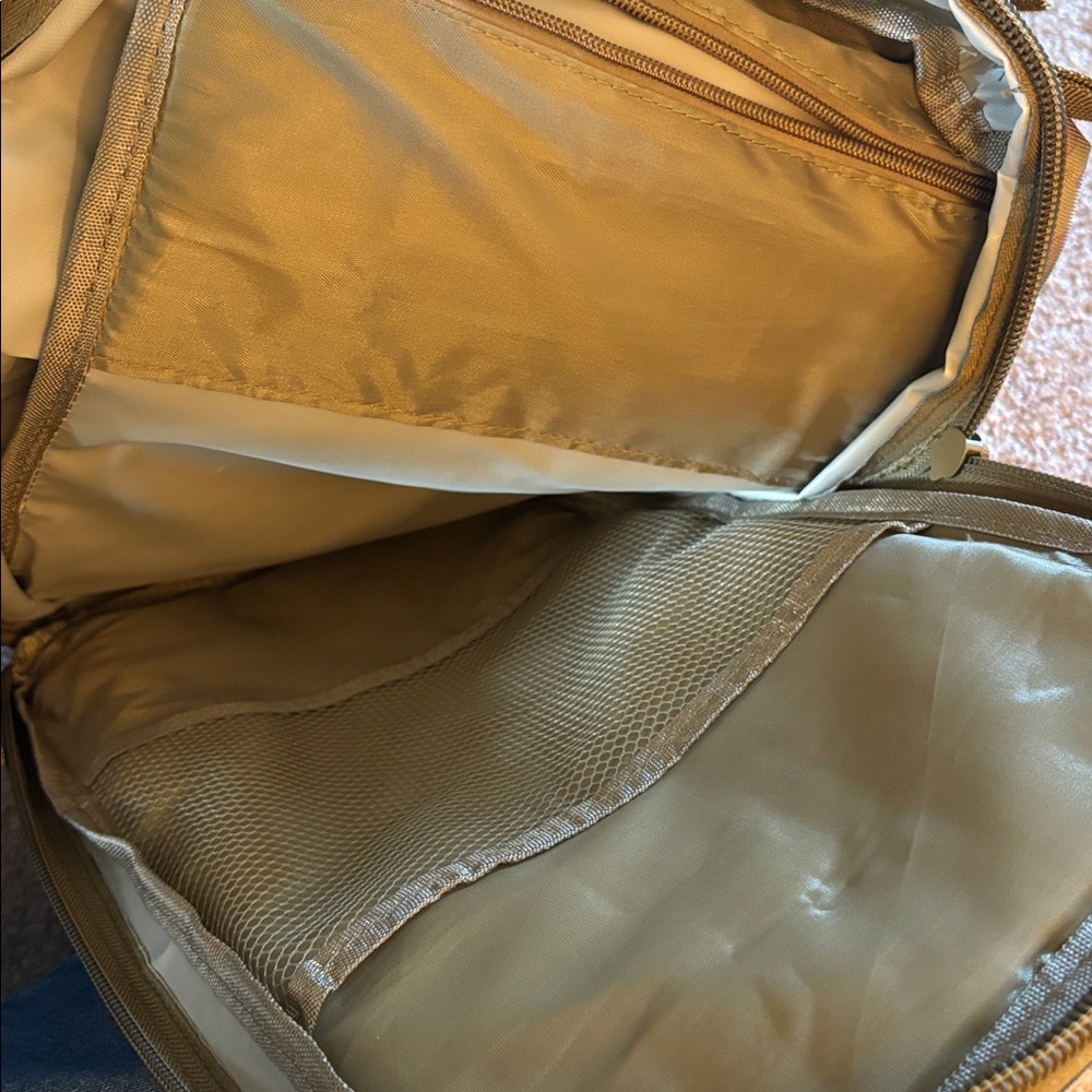 Camo water resistant Backpack
Military Uniform Supply Brand - Picture 5 of 9